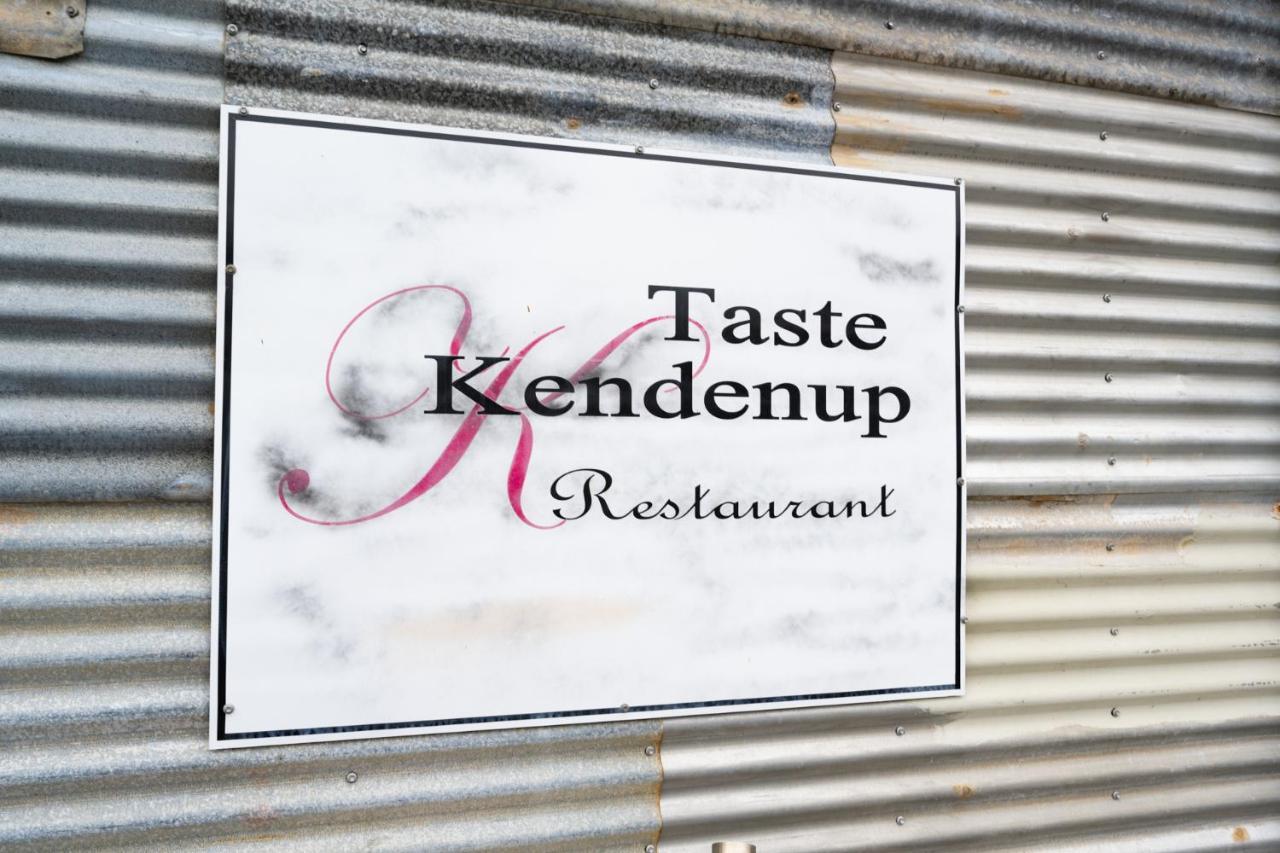Kendenup Cottages And Lodge Экстерьер фото
