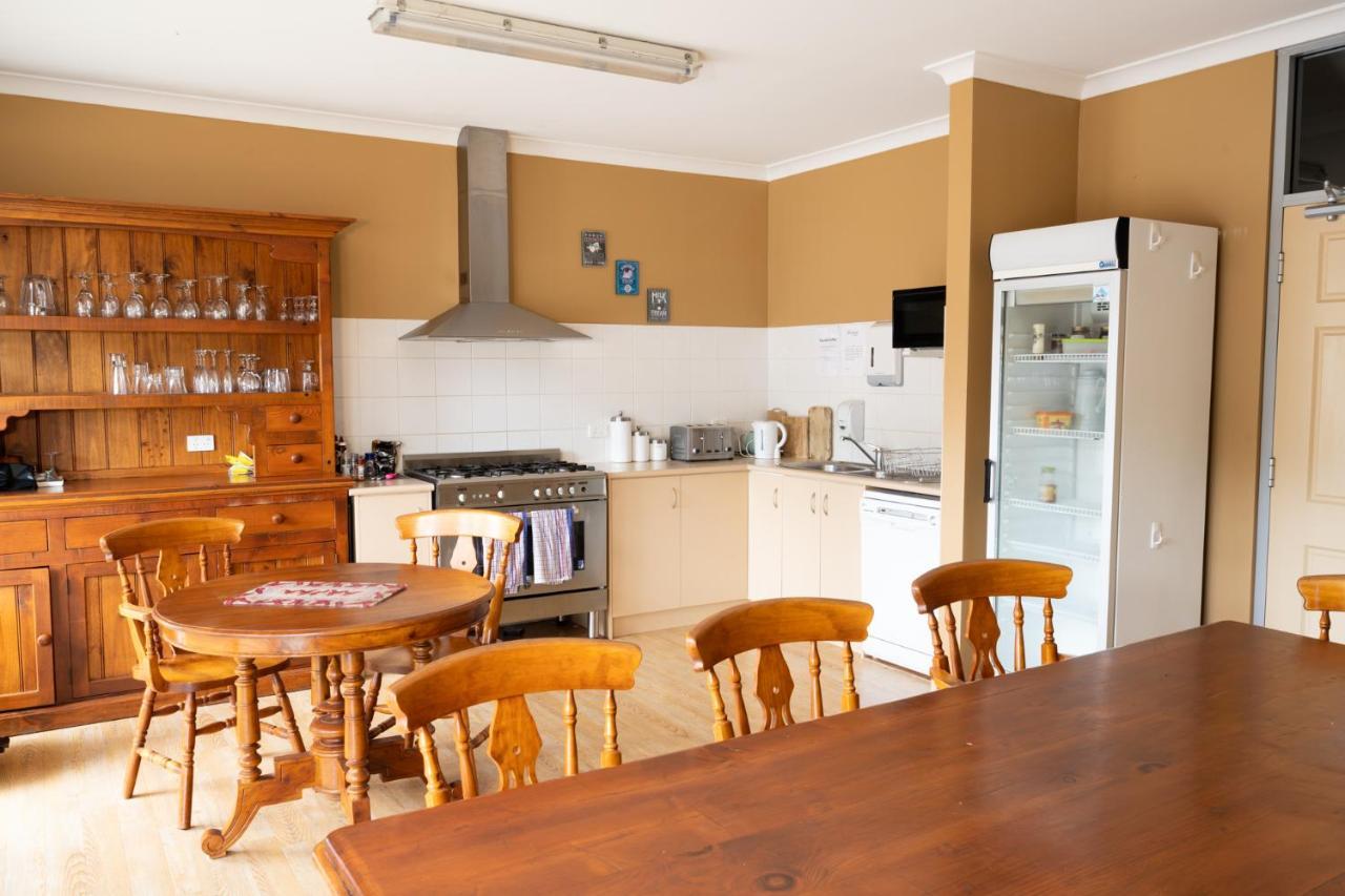 Kendenup Cottages And Lodge Экстерьер фото